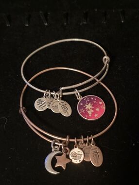 Alex and Ani limited edition It Cosmetics collab, moon and star Bracelet Set